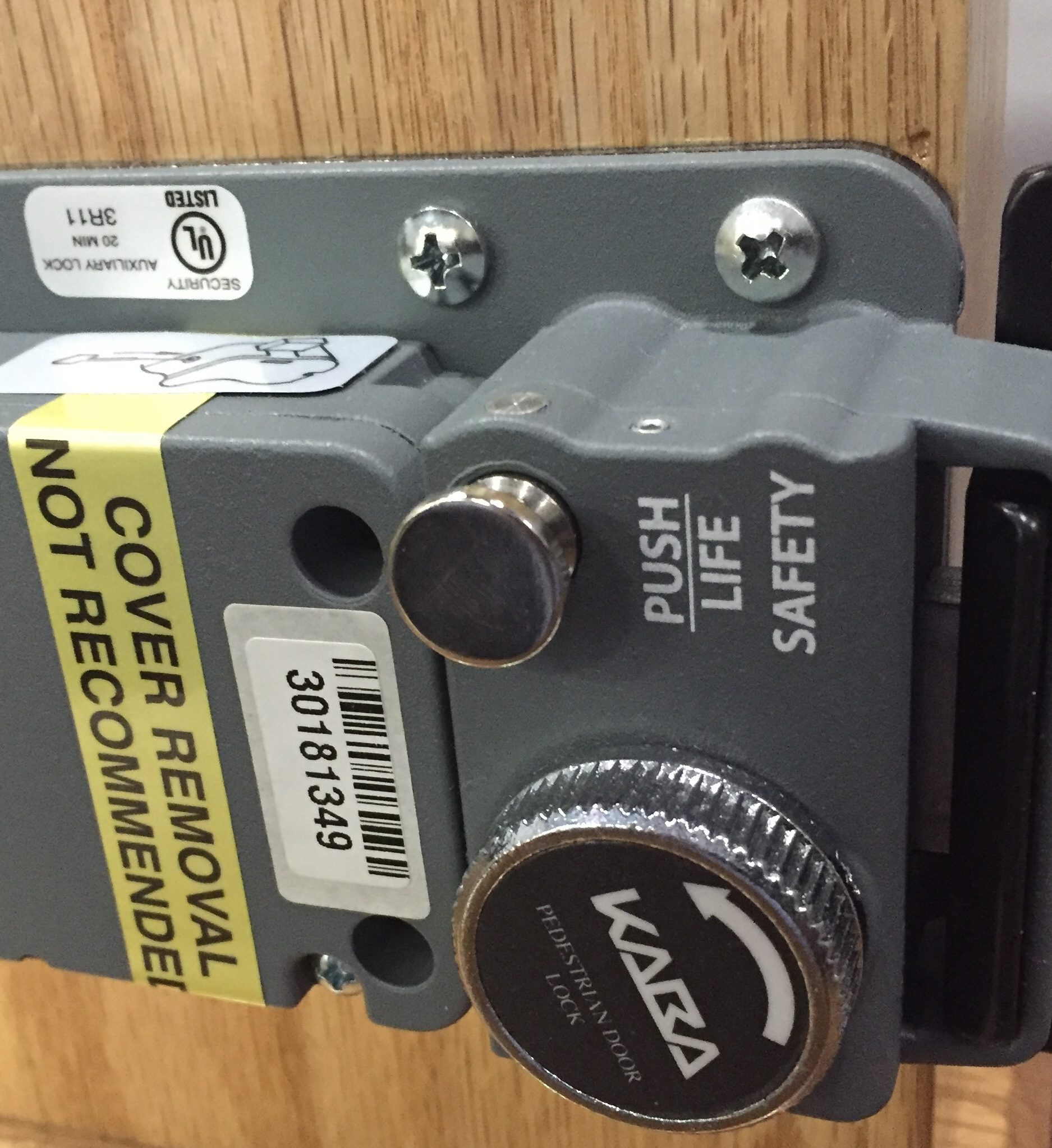 CDX10 The Flying Locksmiths Commercial & Residential Locksmith