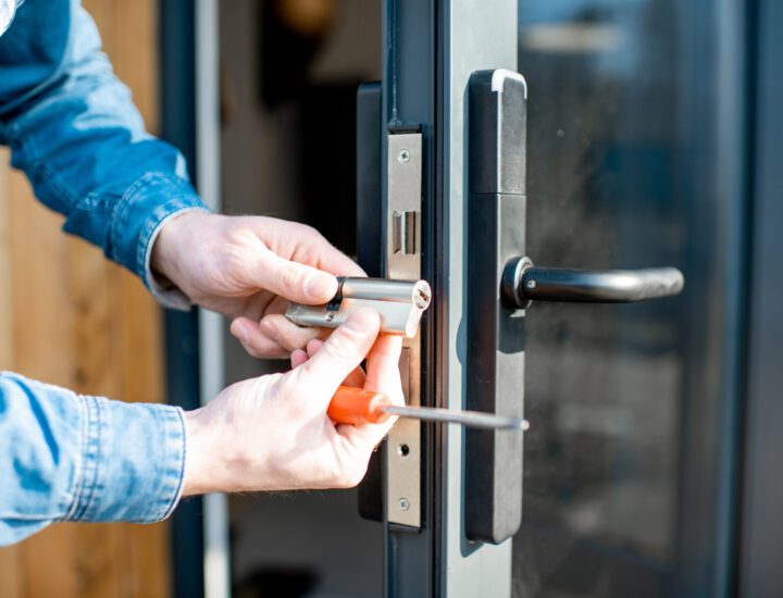 Locksmith NYC Services - Linked Security NY - New York City locksmith