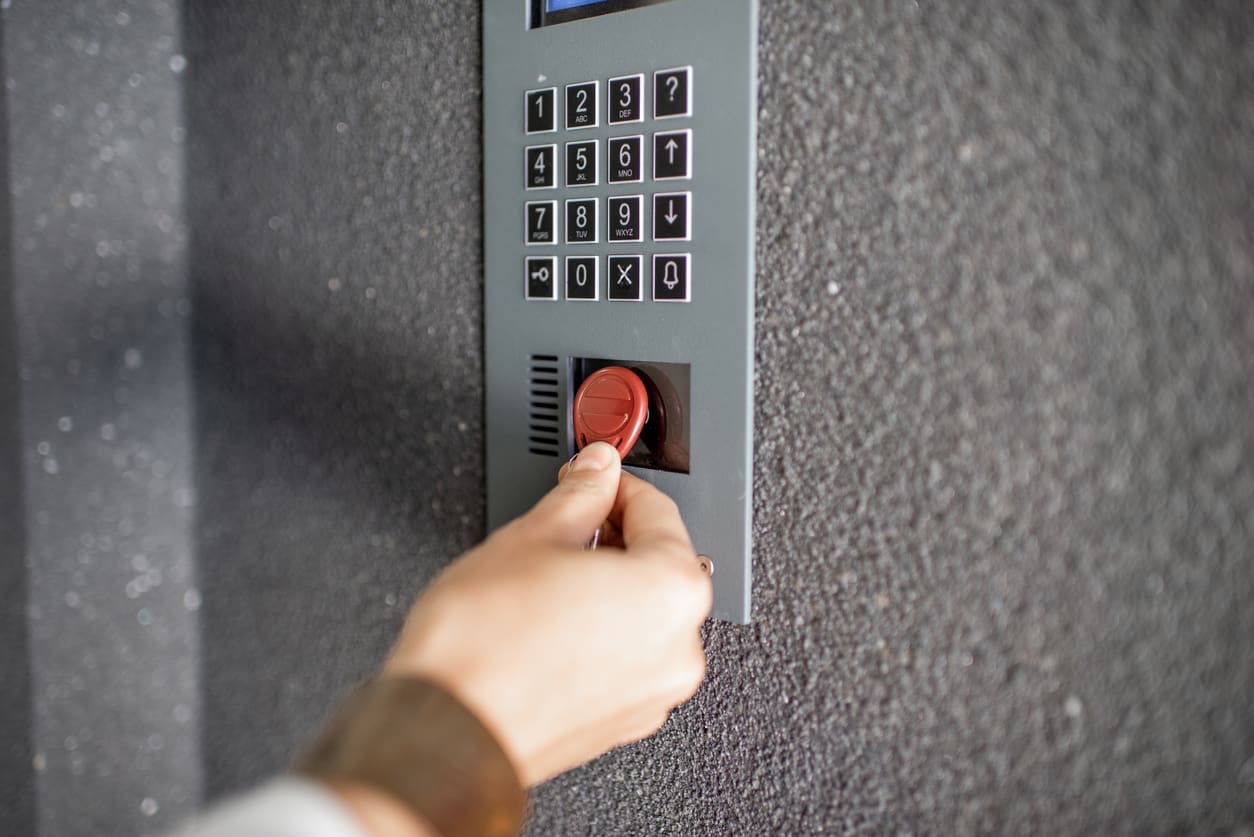 Featured image for “Benefits and Disadvantages to Key Fob and Key Card Access Control”