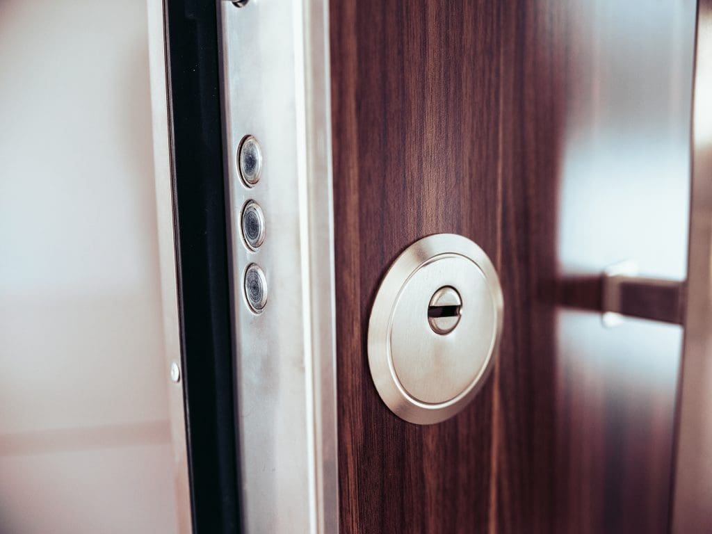 OUR GUIDE TO LOCK GRADES The Flying Locksmiths