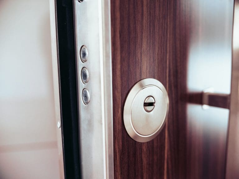 OUR GUIDE TO LOCK GRADES The Flying Locksmiths